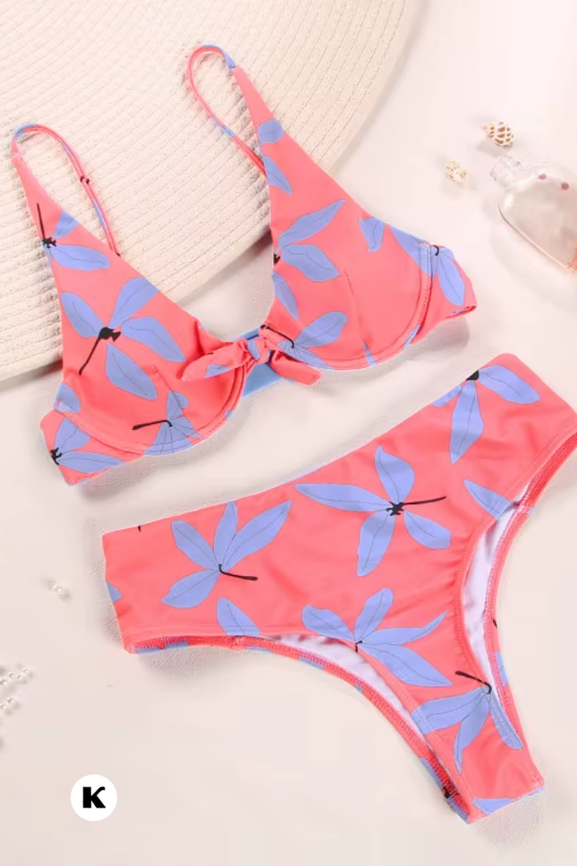 High waist thong model printed bikini