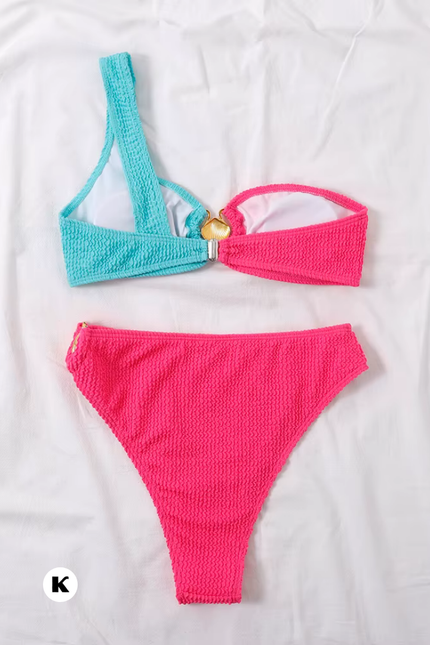 Metal ring model bathing bikini