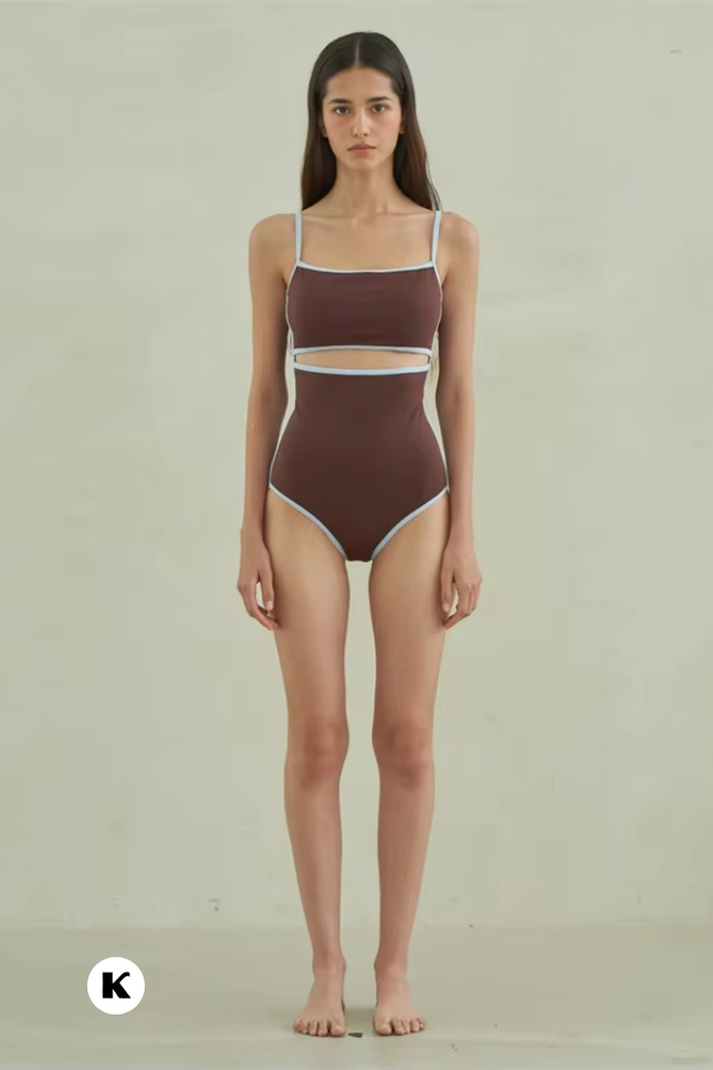 Cut out design bruine solid design badpak