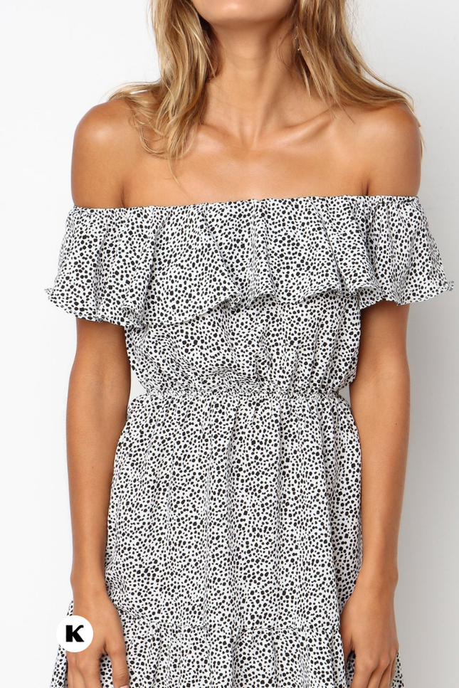 Polka dot model ruffle design mini jurk