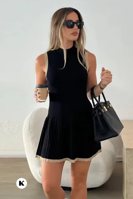 Sportieve high end model high waisted jurk (video)