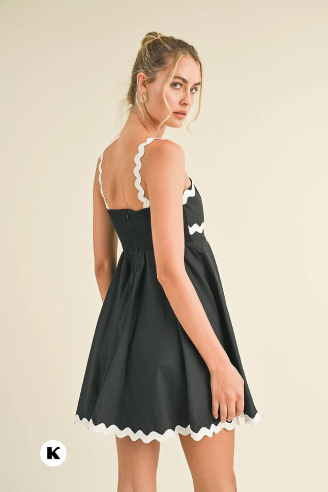 Wave printed model mid-lengte jurk