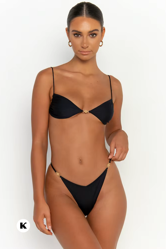 Solid model bikini met solid ties