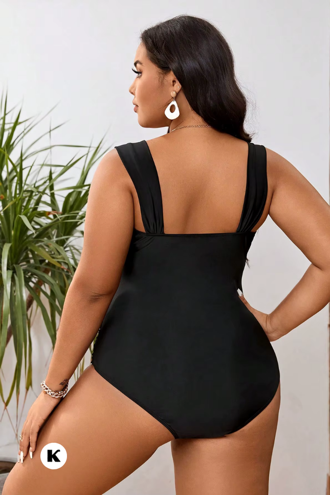 V-cut design model wide strap plus size badpak