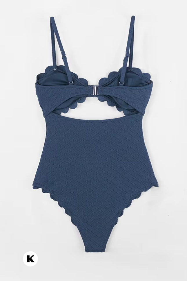Jacquard knotted model cut out stijl badpak