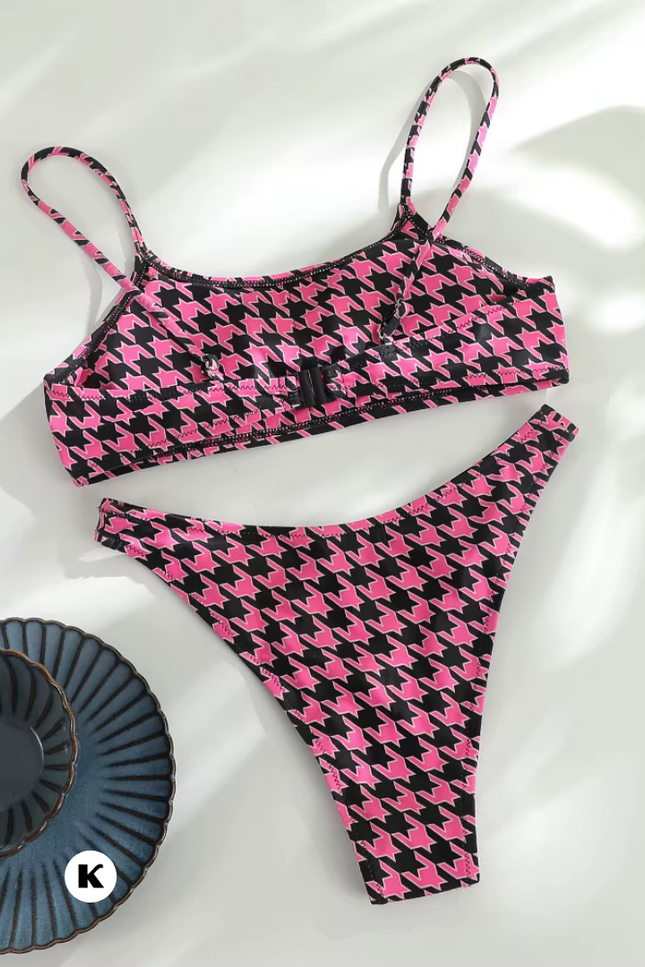 Triangle model roze bandage bikini