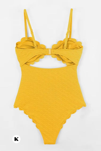 Jacquard knotted model cut out stijl badpak