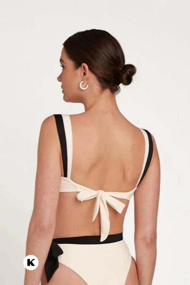Micro bandeau model thong stijl bikini